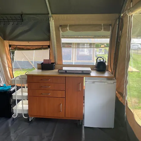 Tent Hondje Met Privé Sanitair Campo de lujo